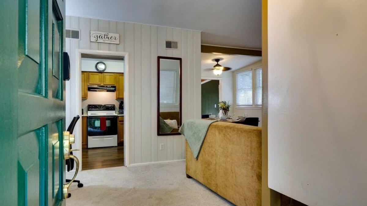 Halcyon Hangout-Mins To Downtown-Ping Pong-Pets Savannah Luaran gambar